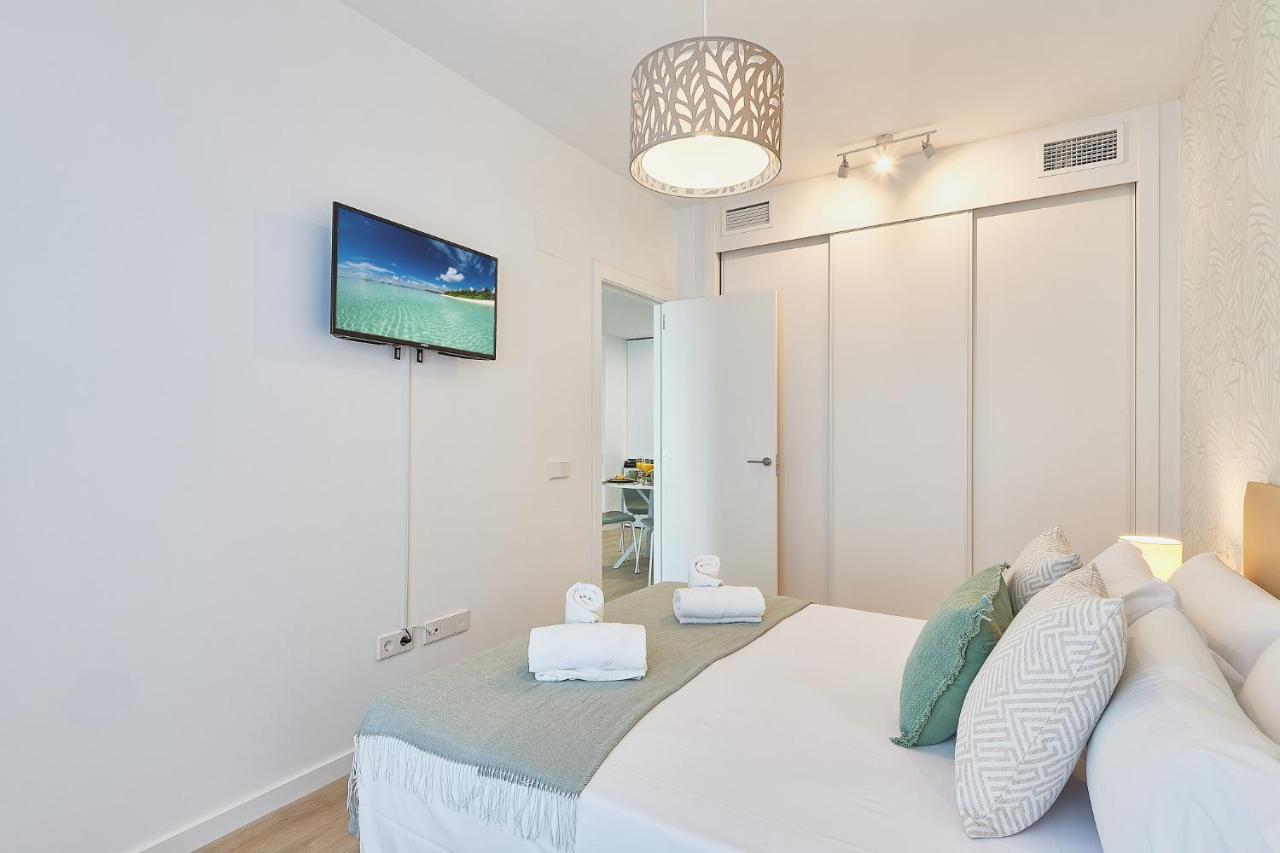 Apartamento Adriela Malaga Exterior photo